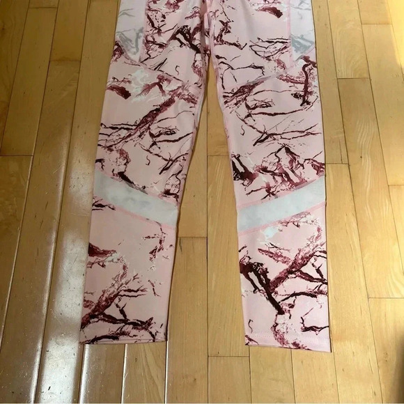 BSP Better Sports Performance Pink Camouflage Leggigns Woman’s Size Medium M - Picture 3 of 9